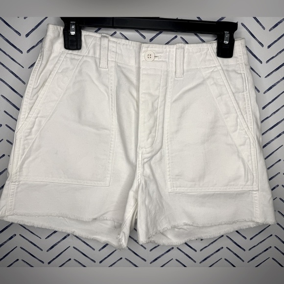 GAP High Waist Utility Short Frayed Ivory Sz 2 - Picture 1 of 6